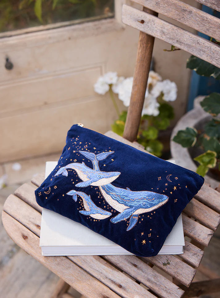 Elizabeth Scarlett Whale Everyday Pouch - Navy