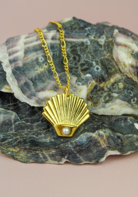 My Doris Art Deco Shell Necklace